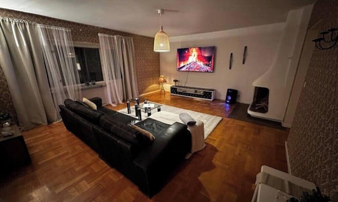 Ljungaverk House | Ljungaverk 90kvm lägenhet med 2 sovrum.öppen spis