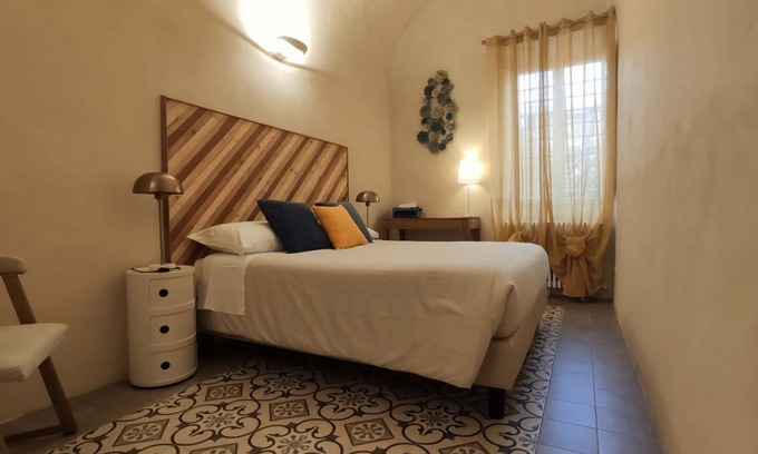 Pisa City Centre Apartment | Lo Strullo - one bedroom Suite