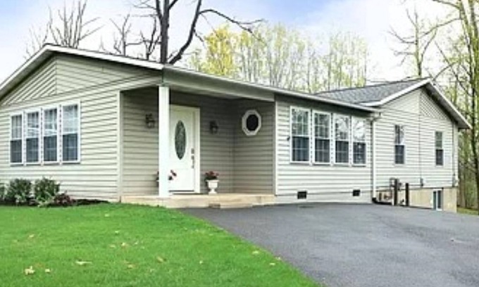Park Forest Village House | Located minutes from Penn State.newly renovated 3 bedroom/2 bathroom home