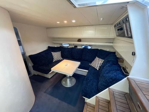 Port Cogolin Boat Rental | Location bateau à quai LES MAMOURS