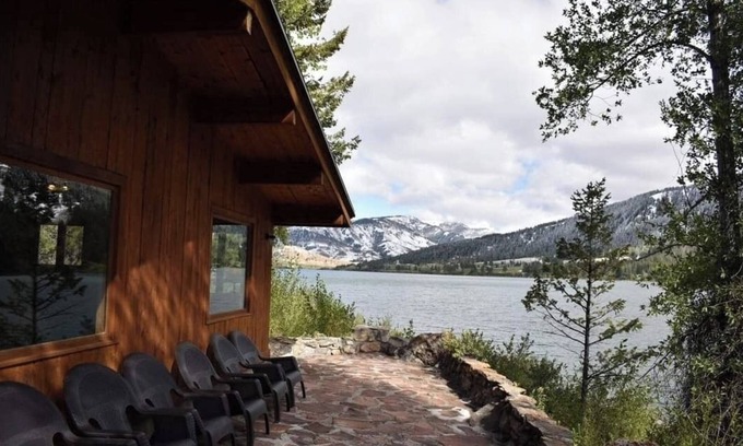 Jackson Hole Cabin | Lodging Near Grand Teton National Park And Jackson Hole
