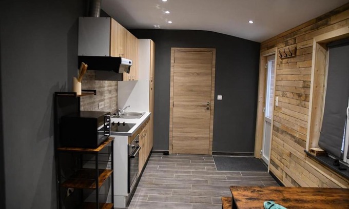 Brugelette Apartment | Logement in wood (400 mètres de Pairi Daiza)