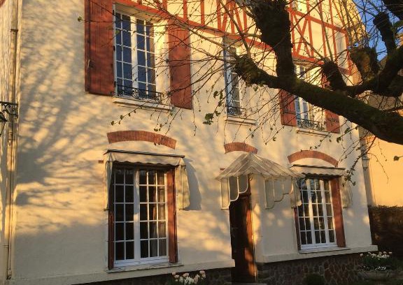 Sainte-Jamme-sur-Sarthe Bed & Breakfast | Logis du Petit Dodo