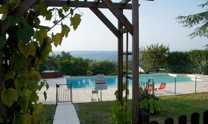 Cublac Hotel | Logis Hôtel - Les Collines