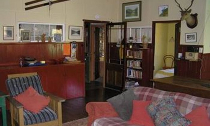 St. Arnaud House | Long Lookout, St Arnaud