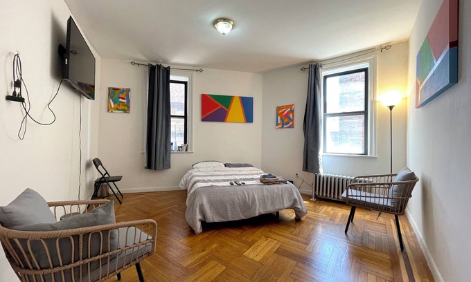 Highbridge Apartment | Long-Term, 2-Bedroom Apartment in the Bronx, Near Yankee Stadium & Pet-Friendly.