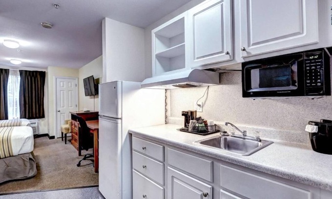 North Westminster House | Looking for a place to call home for a while?