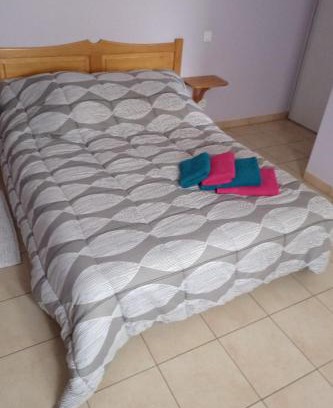 Roujan Bed & Breakfast | Lou Baralet Chambres d'hôtes et Restaurant