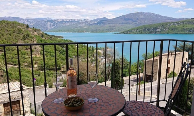 Sainte-Croix-du-Verdon Apartment | Lou Marcelou - Apartment One