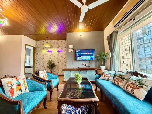 Juhu Apartment | Lovely 3BHK Serviced Apt near ISKCON Temple, Juhu Mumbai