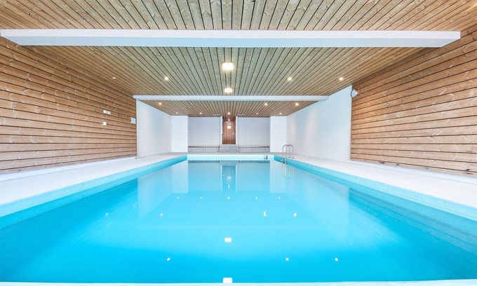 Heremence Apartment | Lovely apartment for 4 people with pool, WIFI, TV, balcony, pets allowed and panoramic view