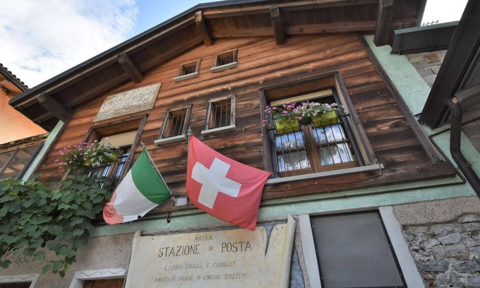 Prata Camportaccio Apartment | Lovely apartment for 3 people with A/C, WIFI, TV, patio and pets allowed