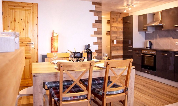 Barboleusaz Apartment | Lovely apartment for 4 guests with WIFI, TV and balcony