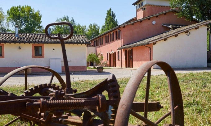 San Brizio Apartment | Lovely apartment for 4 people with WIFI, pool, TV and pets allowed, close to Spoleto