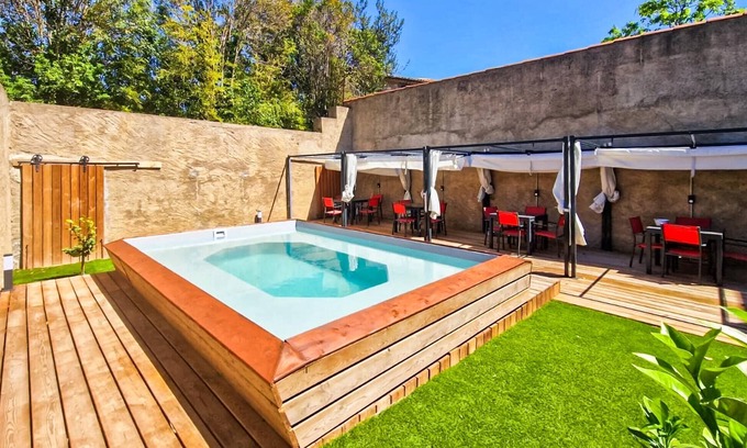 Saint-Chinian Apartment | Lovely apartment in Saint Chinian