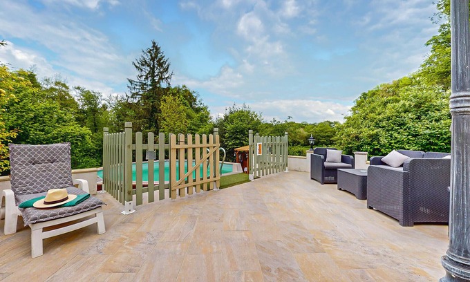 Magnac-Laval Apartment | Lovely apartment in Magnac laval