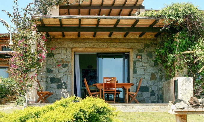 Sant'Elmo House | Lovely apartment in villa for 4 people with A/C, TV, terrace and pets allowed