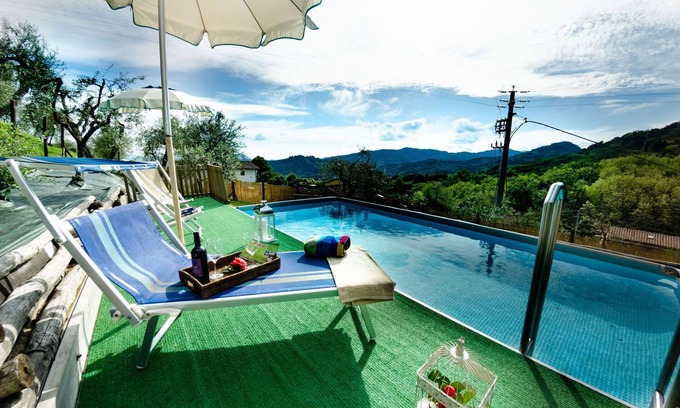 Nozanno Villa | Lovely apartment in villa with internet, pool, A/C, TV, terrace, panoramic view, close to Lucca