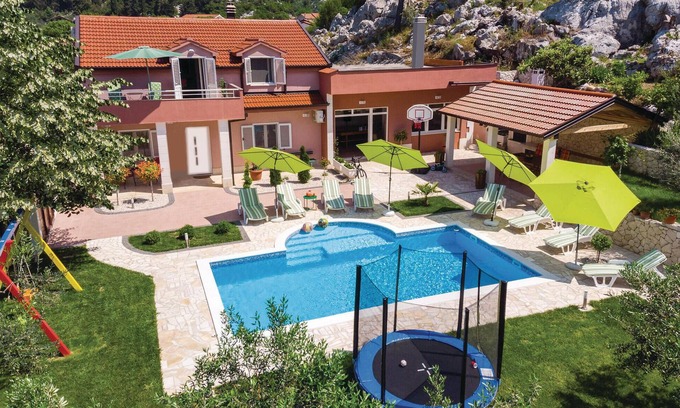 Ploce House | Lovely home in Bacina with WiFi
