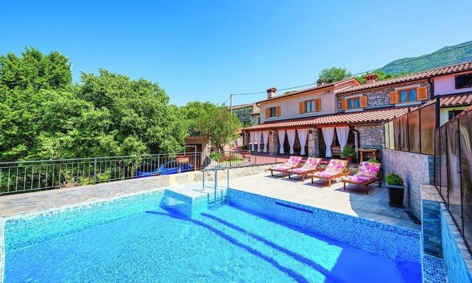 Kozljak House | Lovely home in Kozljak with WiFi