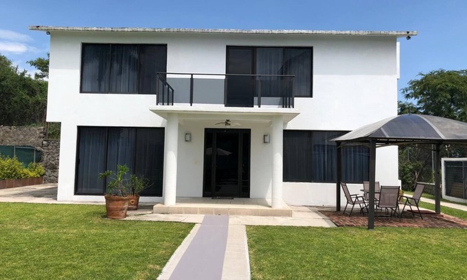 Xochitepec House | Lovely house with private garden and pool near Cuernavaca in Xochitepec Morelos