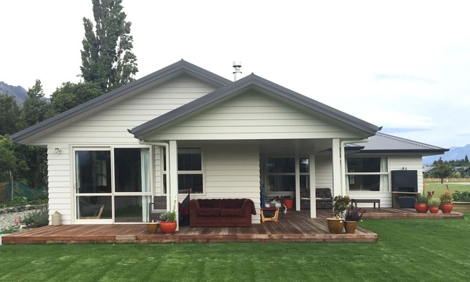 Glenorchy House | Lovely new Holiday Home