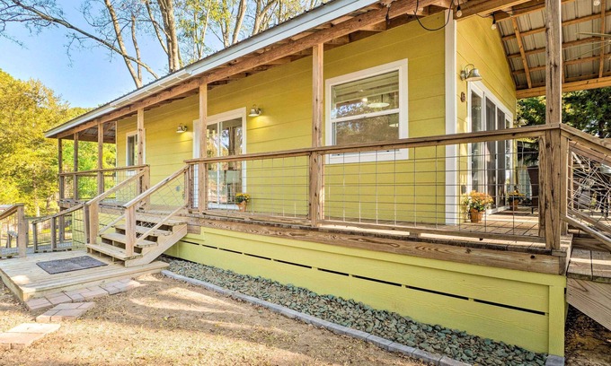 Turtle Beach Apartment | Lovely Toledo Bend Studio w/Scenic Views!