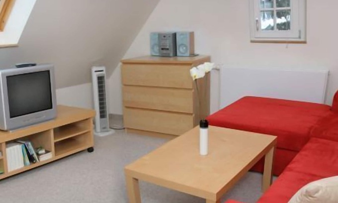 Racknitz/Zschertnitz Apartment | Lovingly furnished two-room apartment (approx. 40 m2)