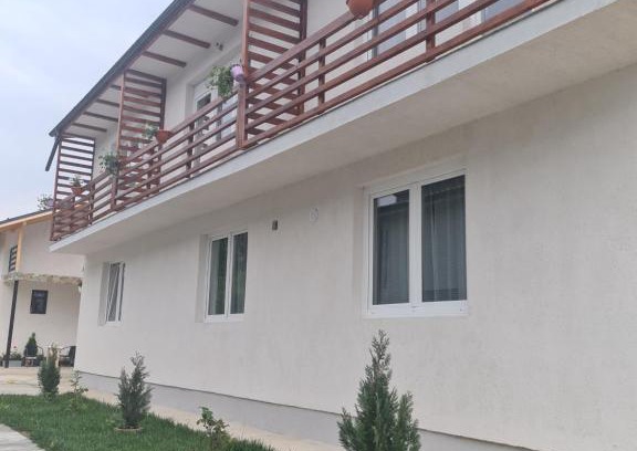 Saftica House | Luca's studio 2 ,Close to Therme Bucharest, Airport Otopeni