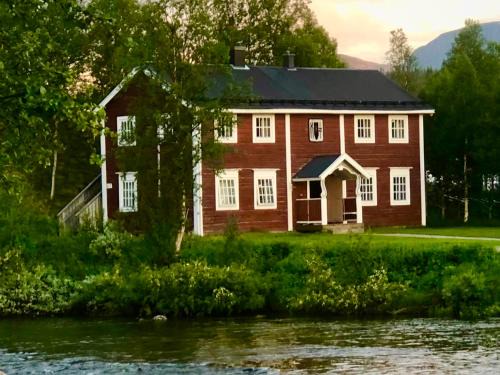 Bruksvallarna Apartment | Lullens Stugby - Lägenhetshuset 6-9