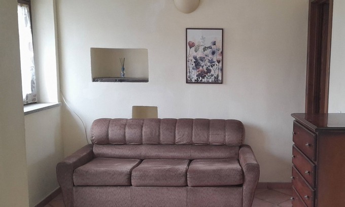 Alto House | Luminoso Monolocale vicino al Castello