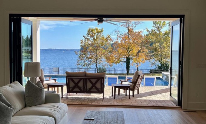 Terrell House | Luna's Lake Life