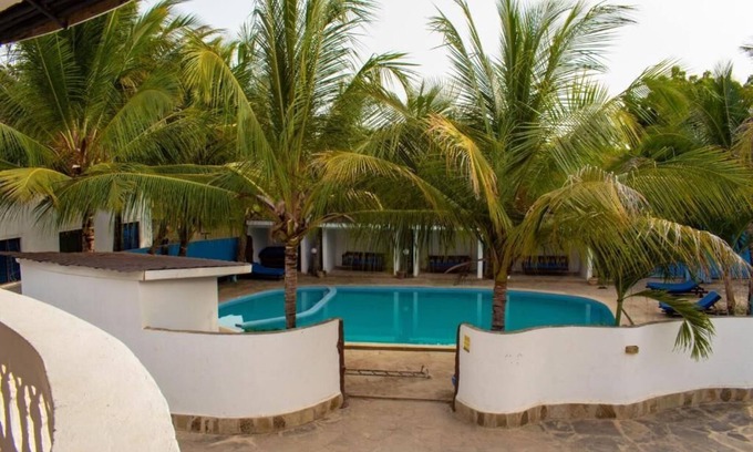 Diani Beach Villa | Lux Suites Diani Holiday Villas