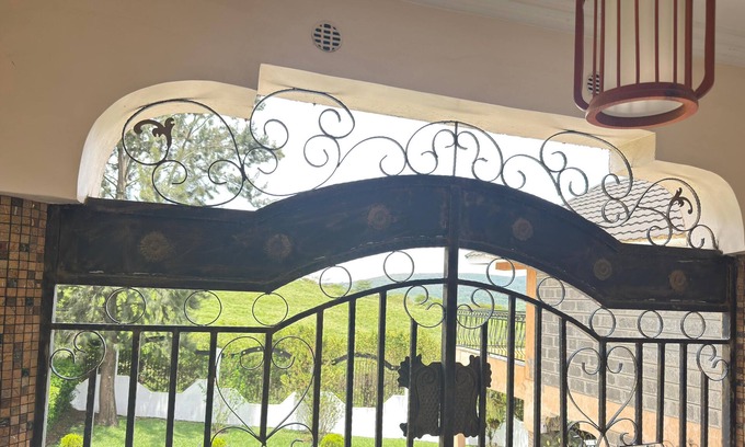 Nakuru House | Lux Suites Lakeview Mansion Nakuru