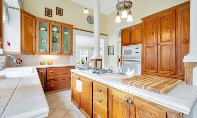 Hemphill House | Luxe Balcony Suite in Historic Hemphill Home!