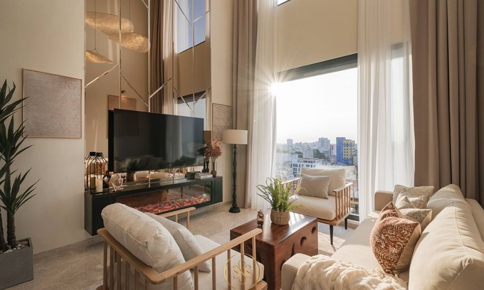 Da Kao Apartment | Luxurious 4-bedroom Apartment in The MarQ HCMc 5star Condo Sky Pool&Gym