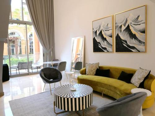 Doha Apartment | Luxurious Apartment in The Pearl, Qatar