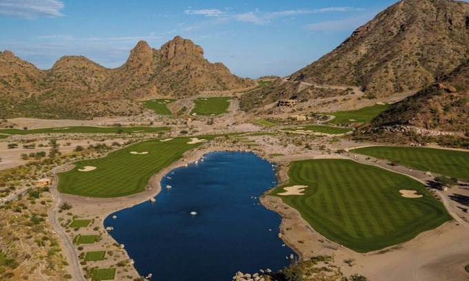 Loreto Apartment | Luxurious Beachfront Retreat with Stunning Ocean Views in Loreto