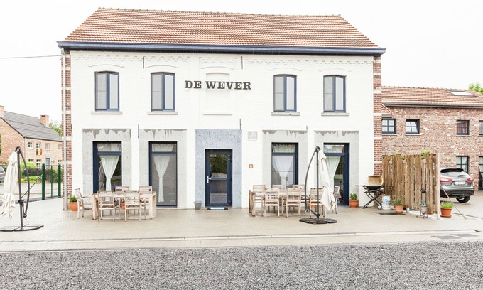 Attenrode House | Luxurious Holiday Home in Glabbeek with Garden