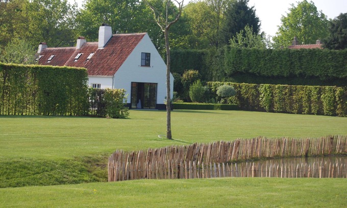 Sint-Kruis Cottage | Luxurious holidayhome PIJPEWEG71 with outdoor swimming pool near Bruges & Knokke