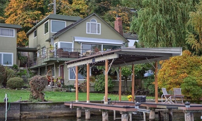 Rainier Valley House | Luxurious Lake Washington waterfront home - Unit A