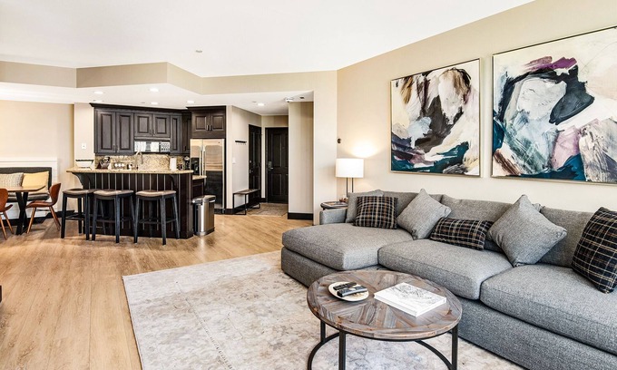 Highlands Townhomes Condo | Luxurious & newly remodeled ski-in/ski-out with gorgeous views!