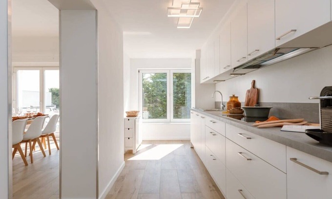 Duinbergen Villa | Luxurious Pins Dorés Villa -Beach-Parking-Terrace