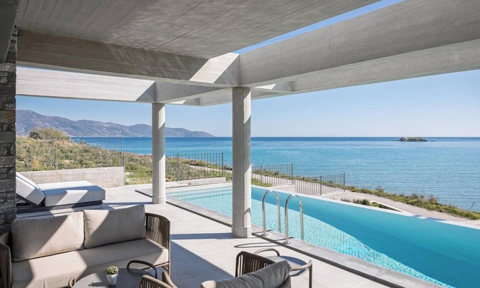 Karystos Villa | Luxurious Seafront Villa Karystos