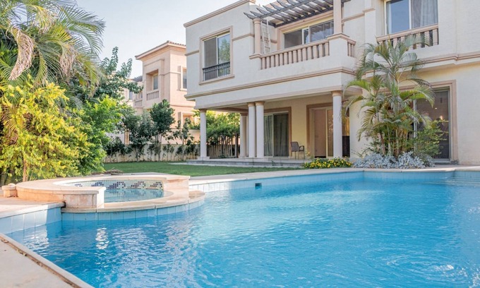 New Cairo Villa | Luxurious serviced villa with private swimmimg pool