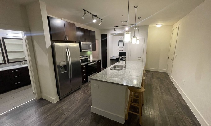 Westchase Apartment | Luxury 1 Bedroom Apartment