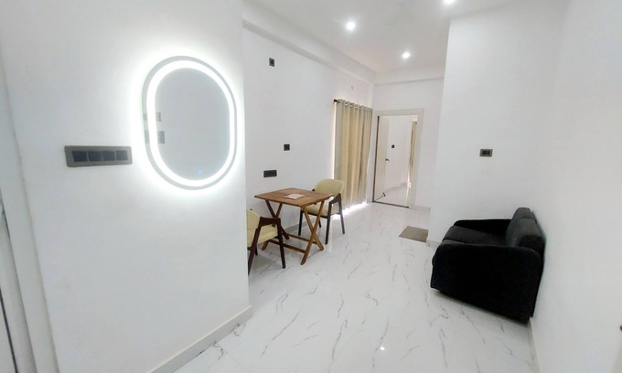 Varanasi House | Luxury 1 BHK Suite @ Kanti Villa