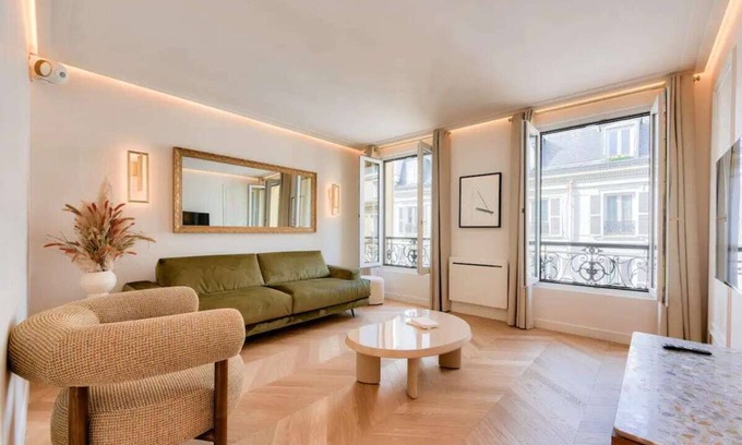 Chaillot Apartment | Luxury 1BR apartment - Champs Elysees