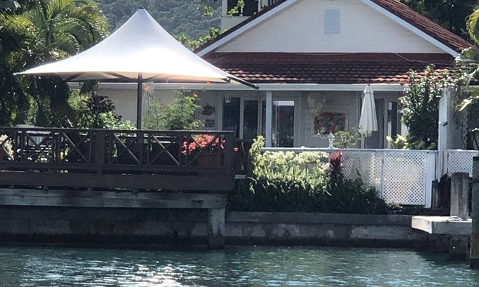 Jolly Harbour Villa | Luxury 2 Bedroom Villa 'Serenity' - Superb Deck and Garden - 3 mins South Beach