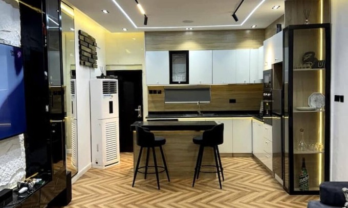 Ofin Apartment | Luxury 2 BR Apt Free Parking, in a Secure Estate